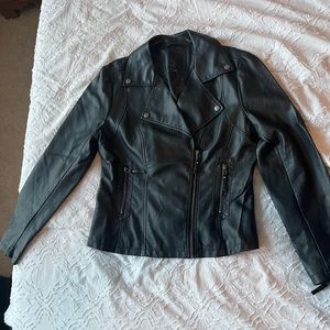 Size L black faux leather jacket